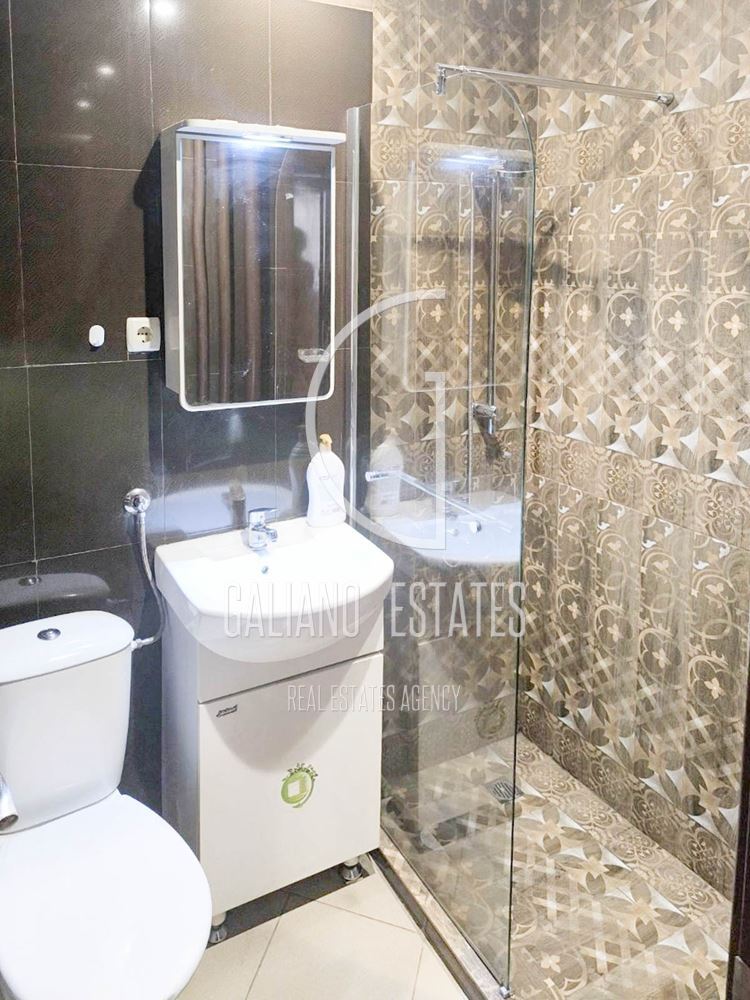 Елегантен тристаен апартамент в района на Медицинска академия - 0