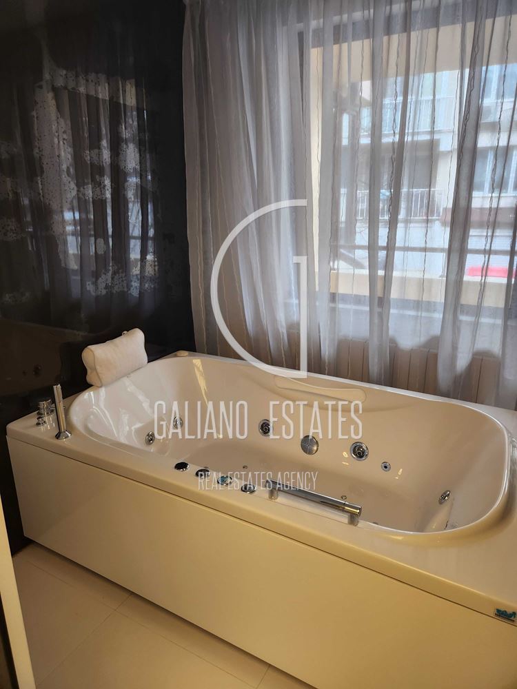 Луксозен тристаен апартамент в Бояна - 0