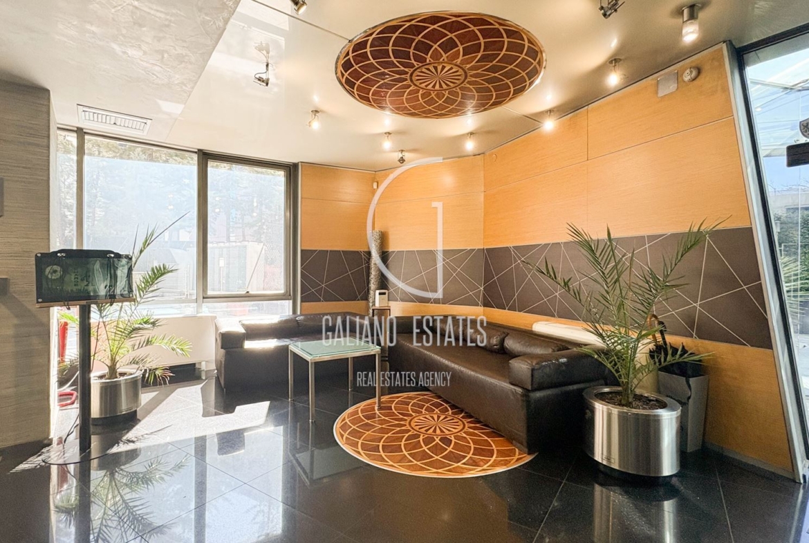 Офис в бизнес сграда до метростанция Жолио Кюри - 0