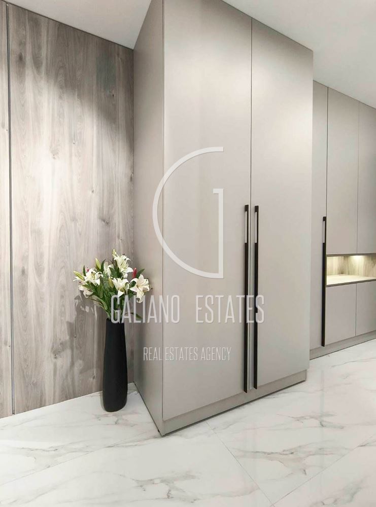 Луксозен тристаен апартамент в кв. Кръстова вада-0 Луксозен тристаен апартамент в кв. Кръстова вада - 0