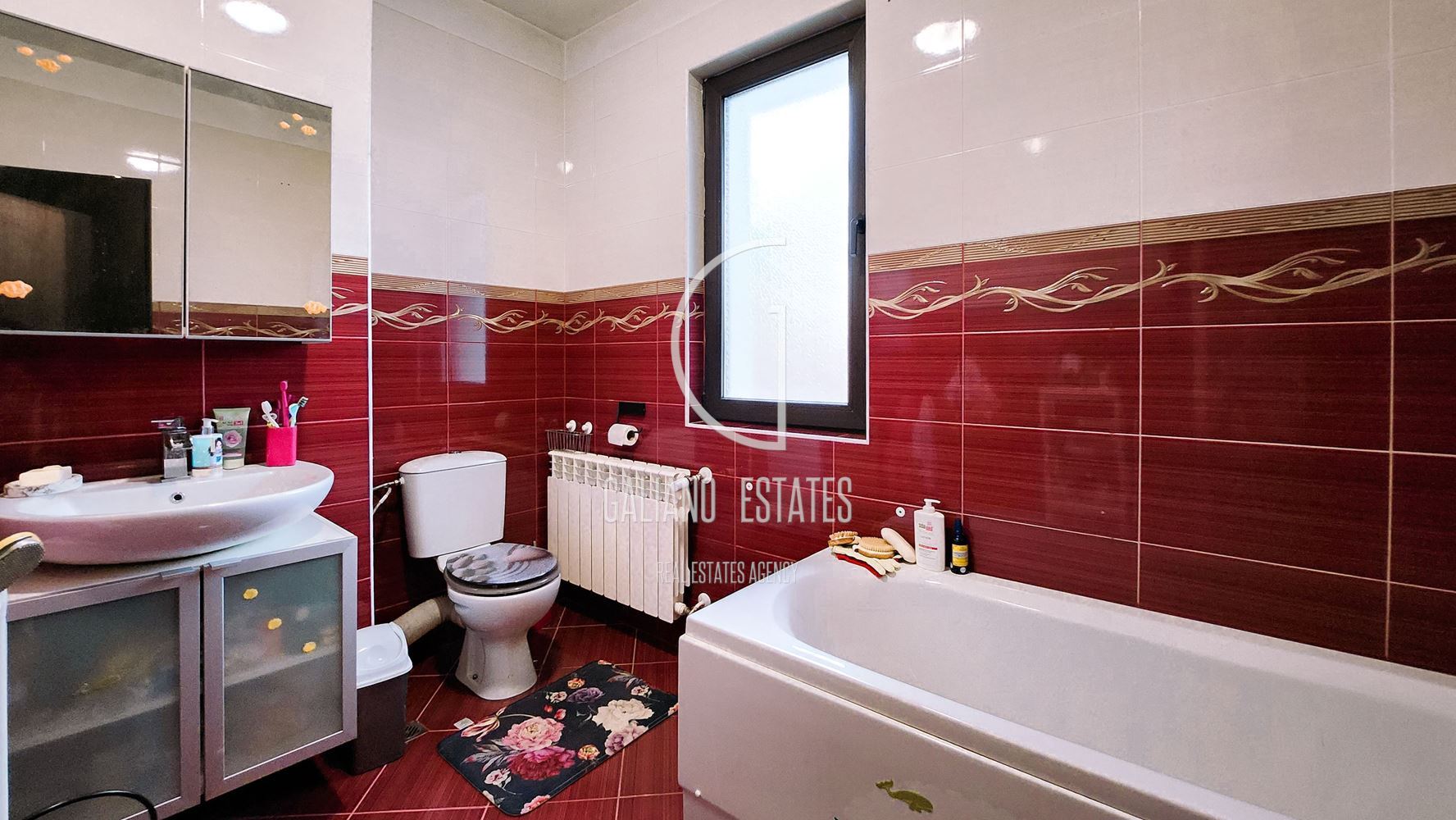 Елегантна къща в затворен комплекс до Англо-американското училище - 0