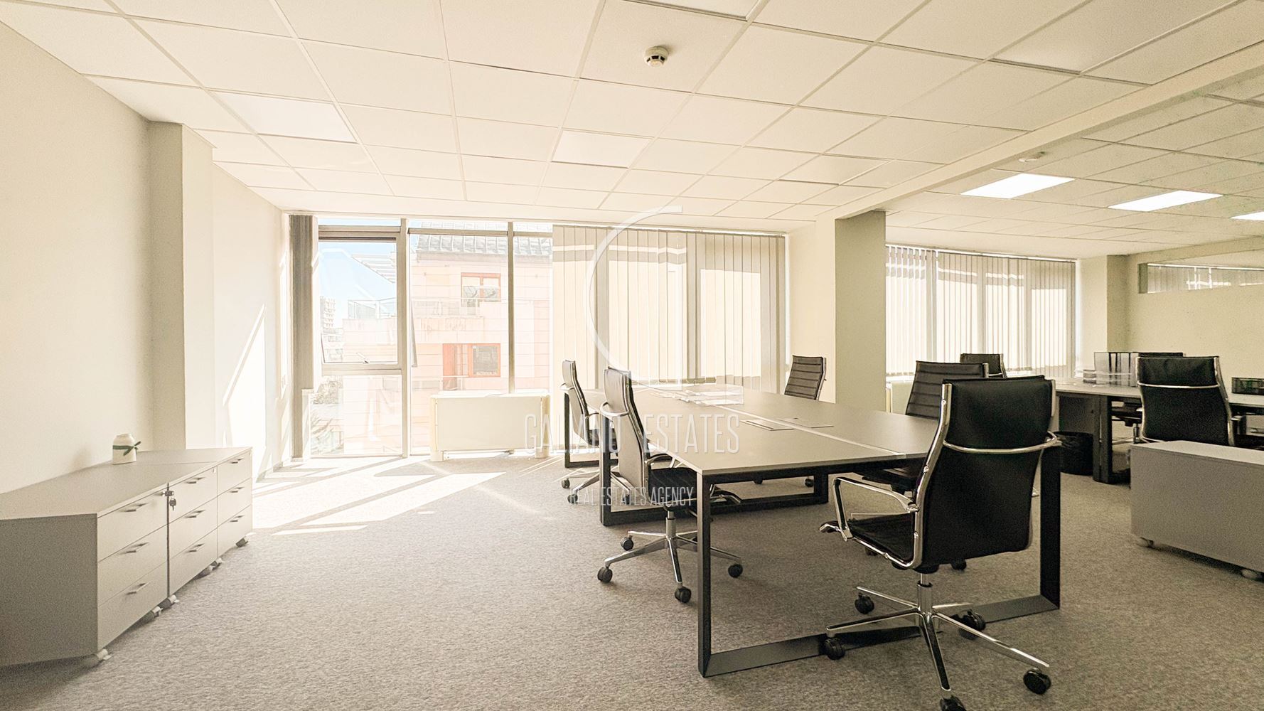 Офис в бизнес сграда до метростанция Жолио Кюри - 0