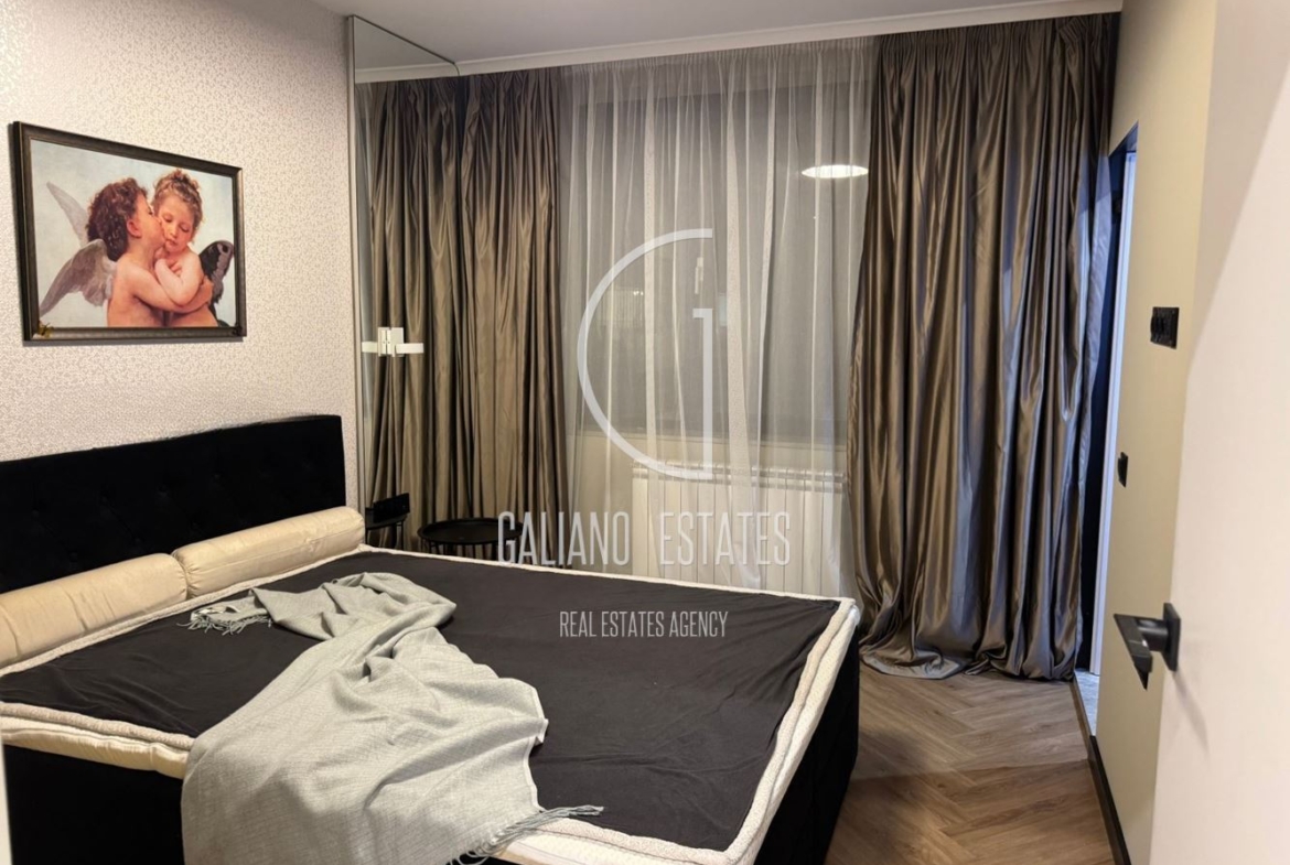 Тристаен апартамент в кв. Дианабад - 0