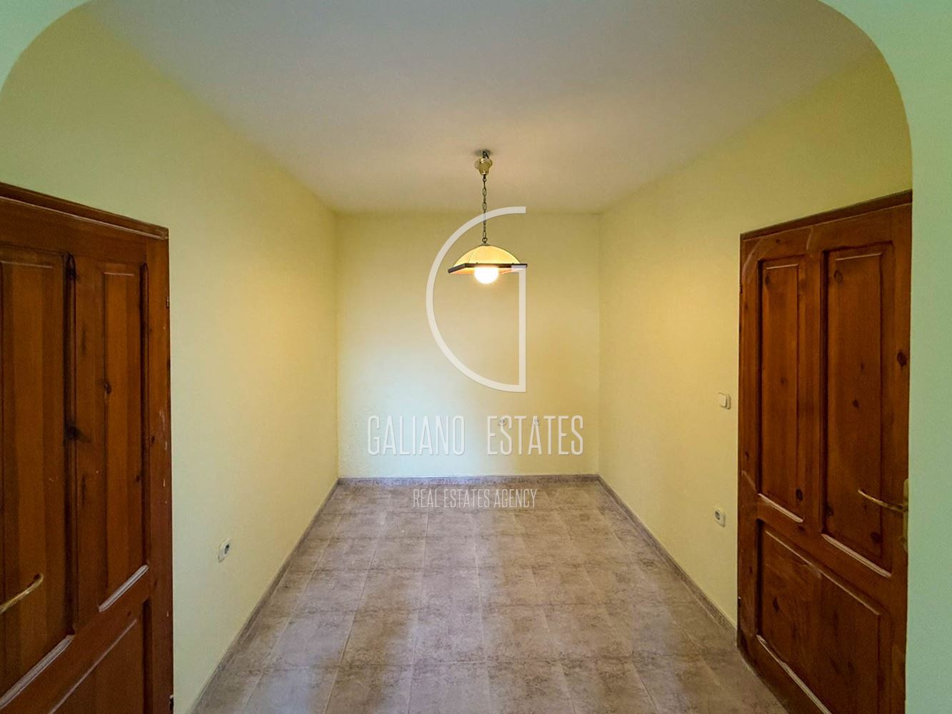 Функционален двустаен апартамент в ж.к. Лагера-0 Функционален двустаен апартамент в ж.к. Лагера - 0