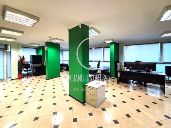 Елегантен офис с отлична локация в кв. Витоша - 0