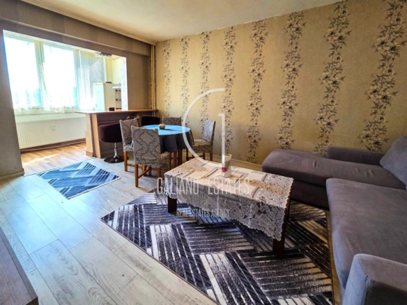 Уютен двустаен апартамент в жк. "Хаджи Димитър" - 0