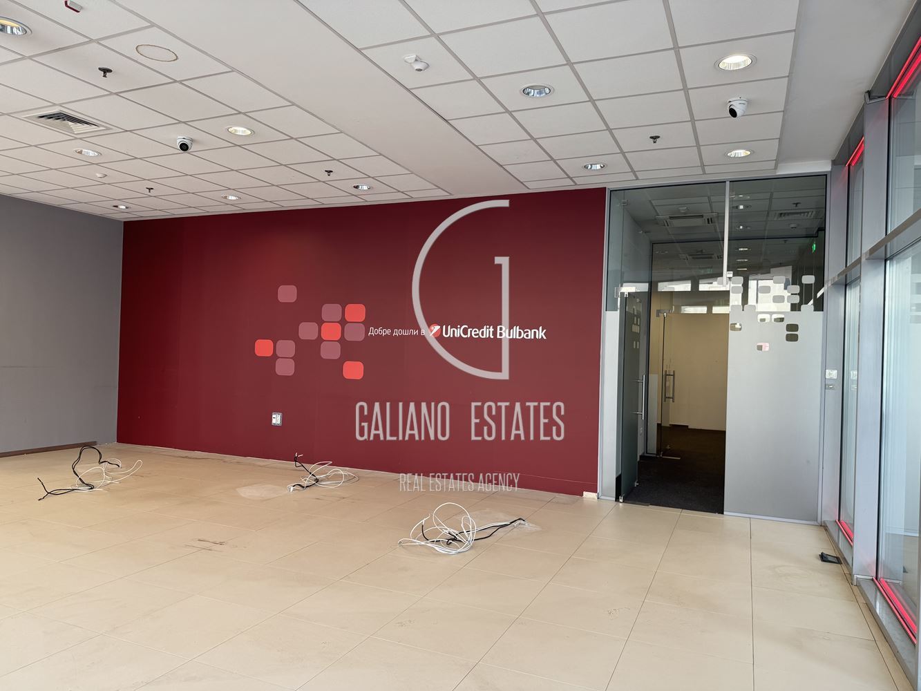 Просторен офис в сърцето на София - 0