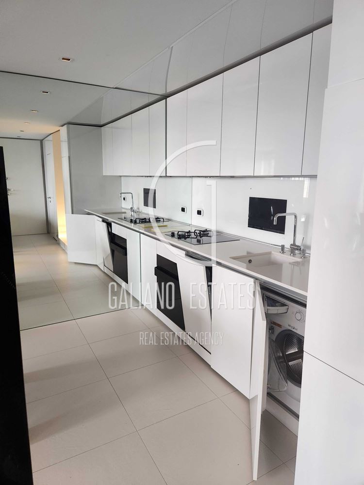 Луксозен тристаен апартамент в Бояна - 0