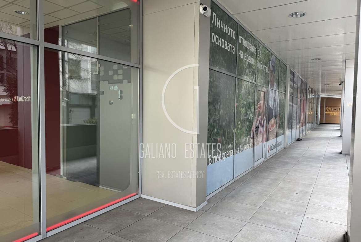 Просторен офис в сърцето на София - 0
