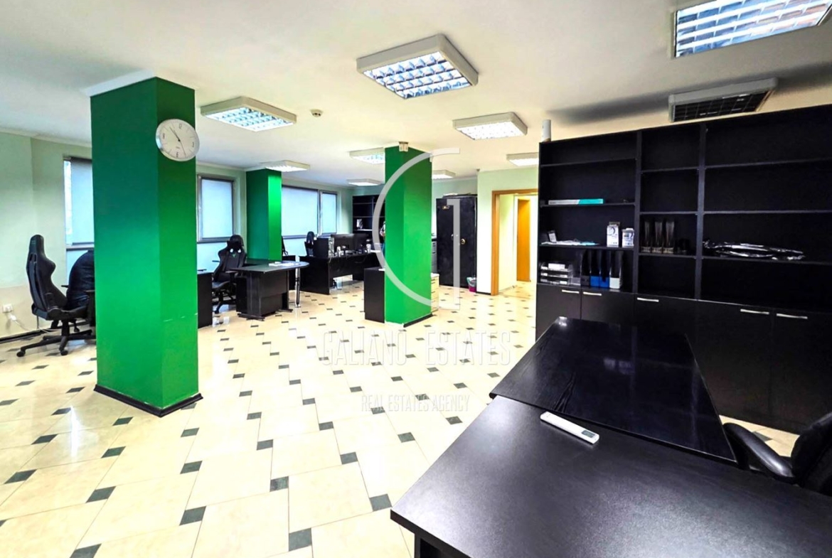 Елегантен офис с отлична локация в кв. Витоша - 0