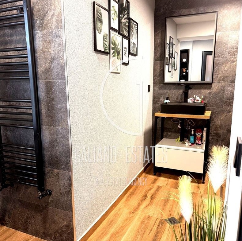 Просторен тристаен апартамент с панорамна тераса в кв. Овча купел - 0