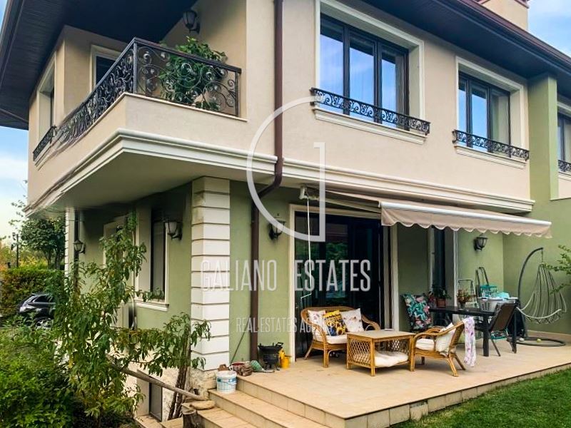 Елегантна къща в затворен комплекс до Англо-американското училище - 0