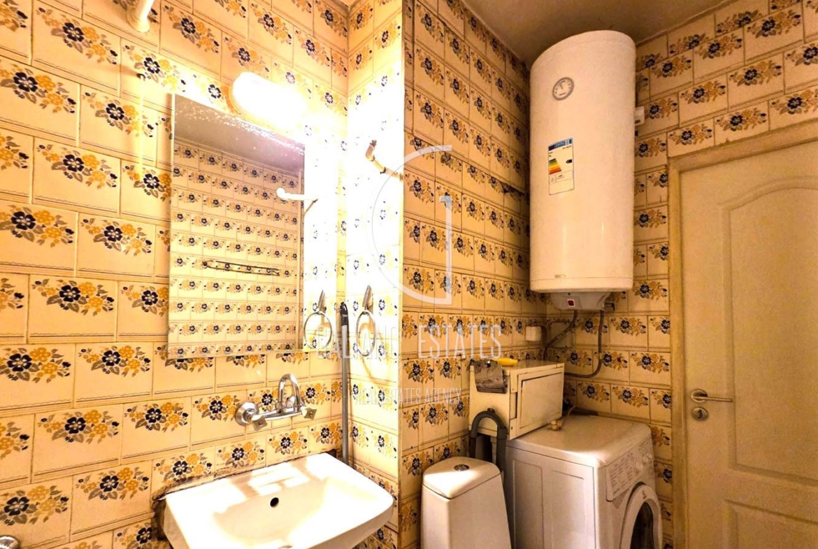 Уютен двустаен апартамент в жк. "Хаджи Димитър" - 0