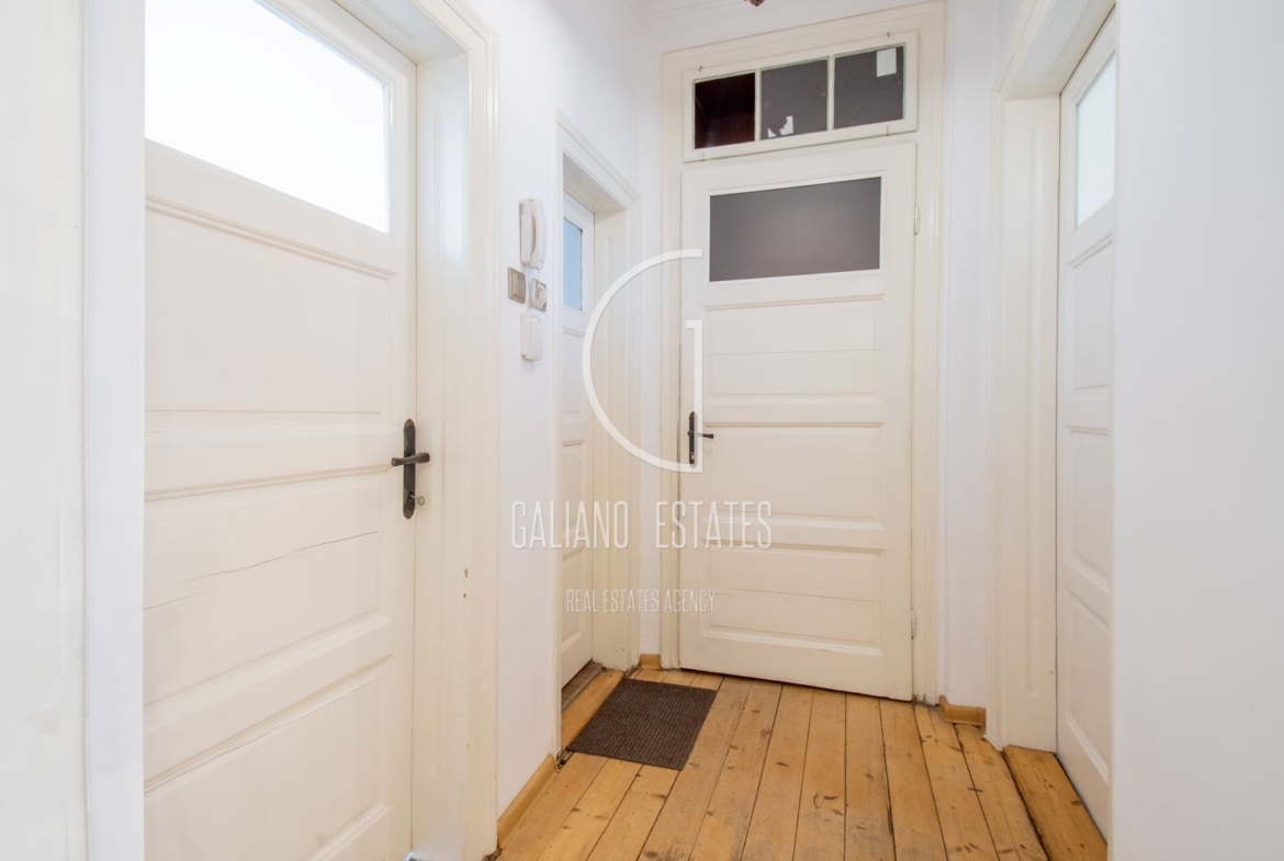 Функционален апартамент срещу парка на НДК - 0