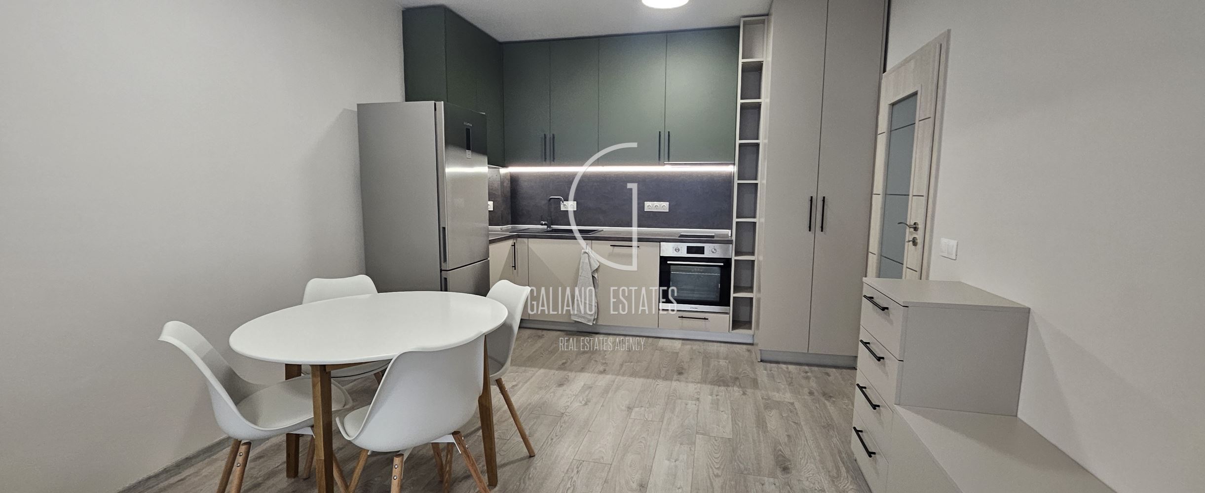 Модерен двустаен апартамент в кв. Полигона - 0