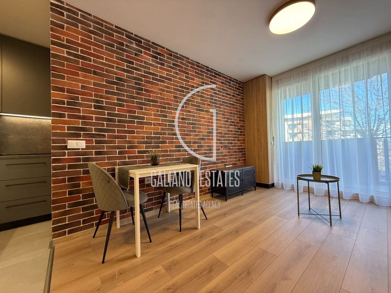 Чудесен едностаен инвестиционен имот до НСА - 0