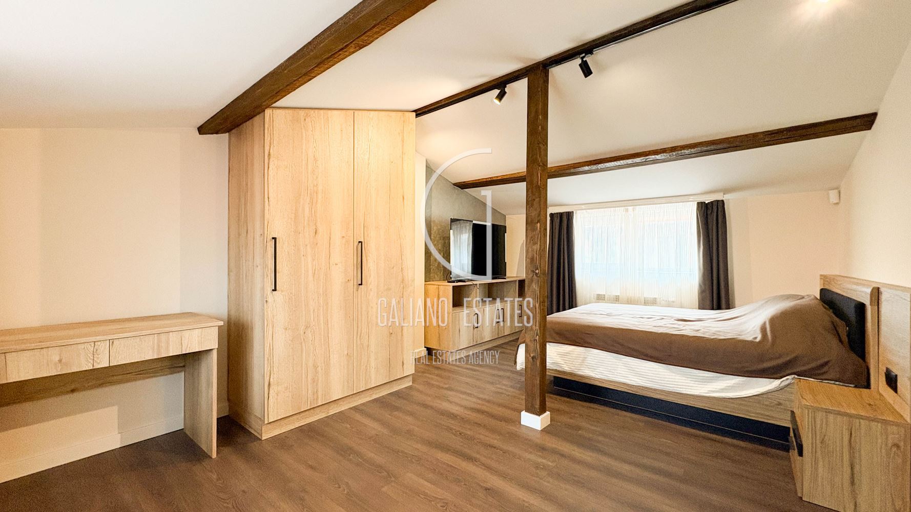 Стилен двустаен мезонет на топ локация – ул. Шишман / ул. Аксаков - 0