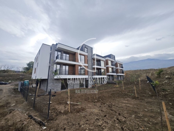 Двустаен апартамент в кв. Малинова Долина - 0