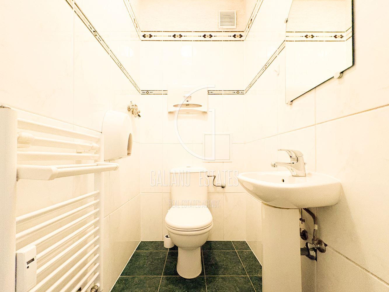 Просторен, светъл офис до метростанция Жулио Кюри - 0