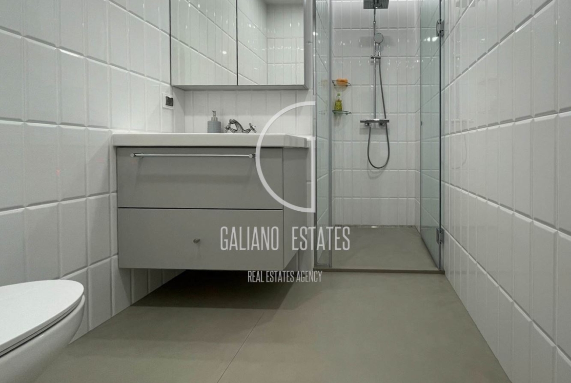 Нов луксозен апартамент до НДК - 0