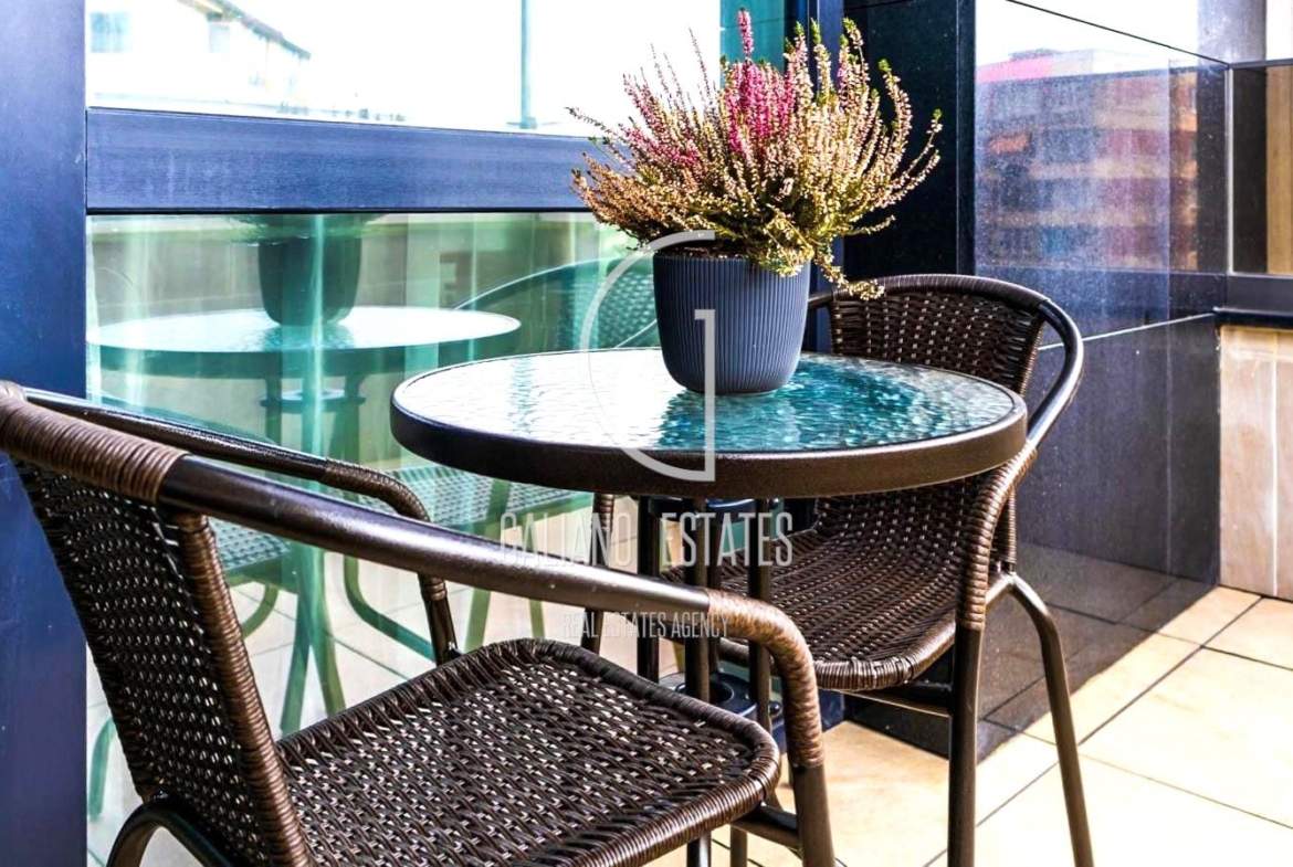 Елегантен тристаен апартамент в ж.к. Изток - 0