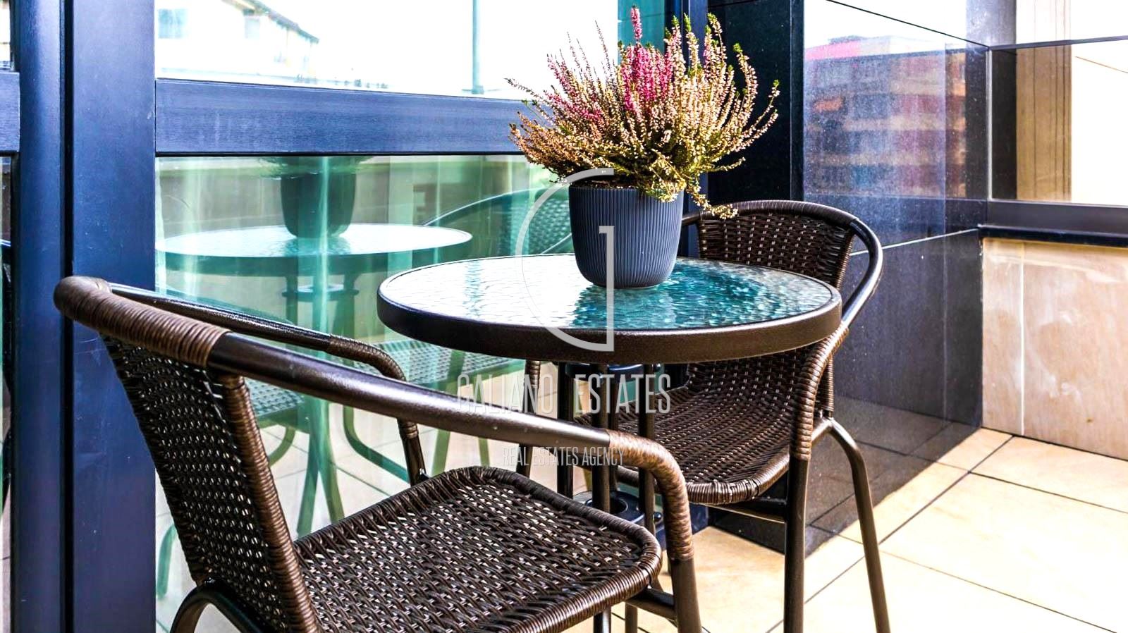 Елегантен тристаен апартамент в ж.к. Изток - 0