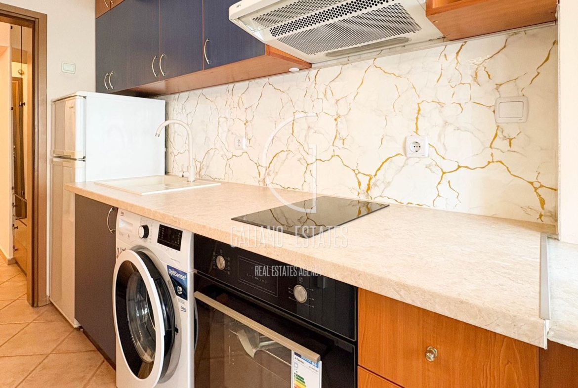 Уютен апартамент до Семинарията - 0