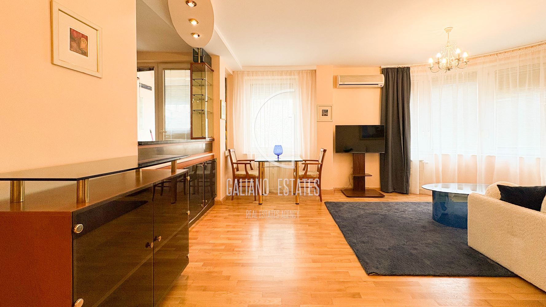 Уютен апартамент до Семинарията - 0