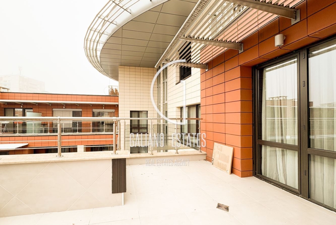 Апартамент с прекрасни тераси и изглед към Витоша в к-с Есте - 0