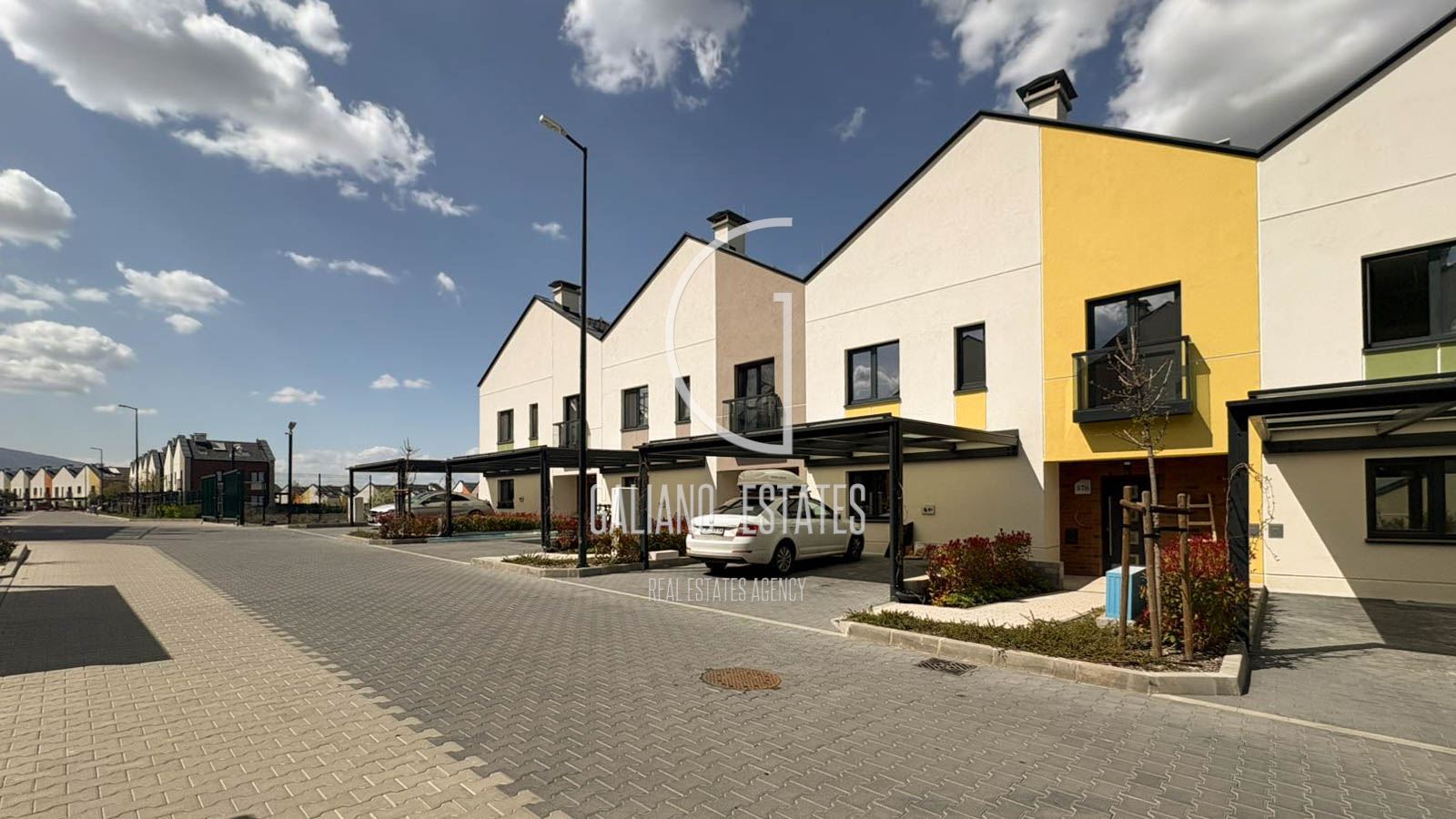 Дом с потенциал в сърцето на Residential Park Lozen - 0