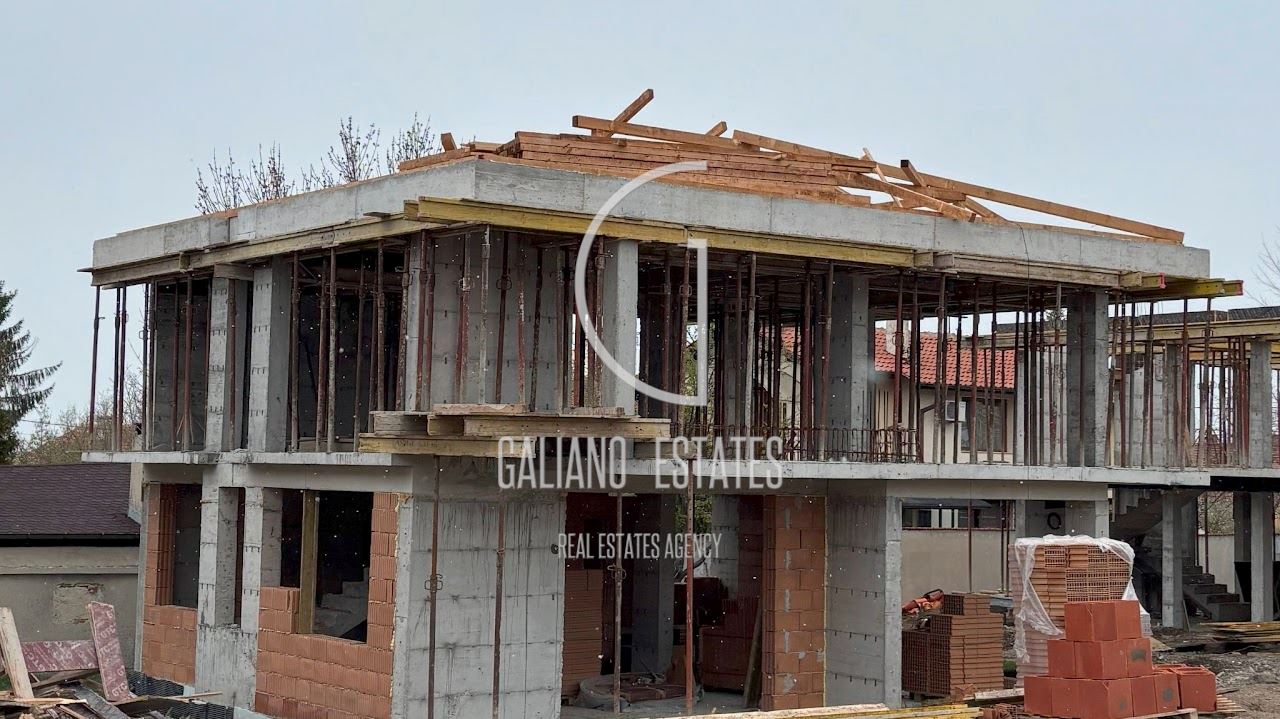 Елегантна еднофамилна къща в гр. Банкя - 0