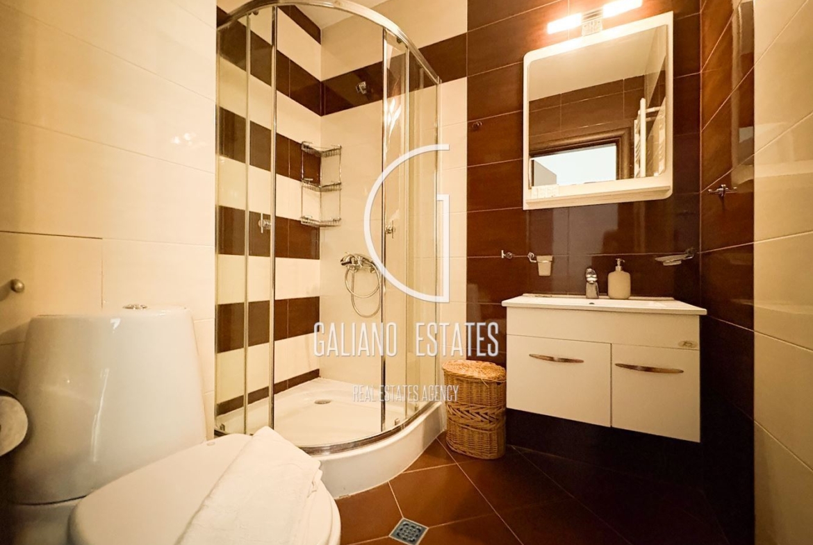 Апартамент с прекрасни тераси и изглед към Витоша в к-с Есте - 0