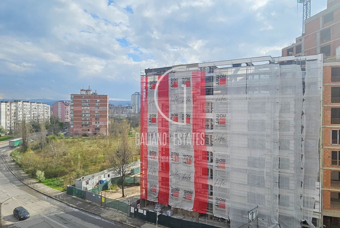 Слънчев двустаен апартамент в жк. "Младост 3" - 0