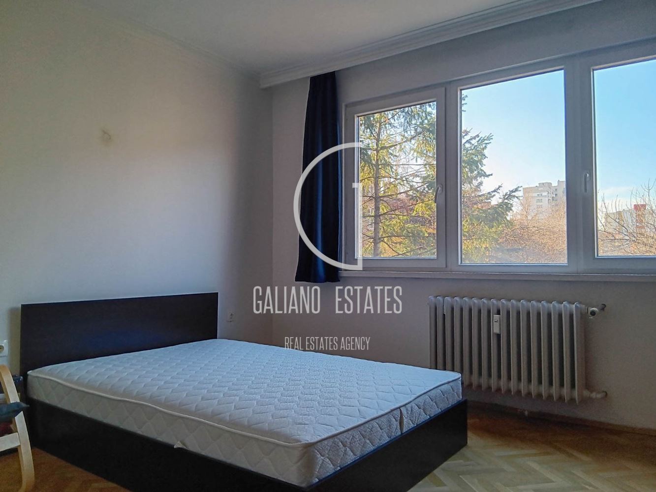 Четиристаен апартамент кв. Медицинска академия - 0