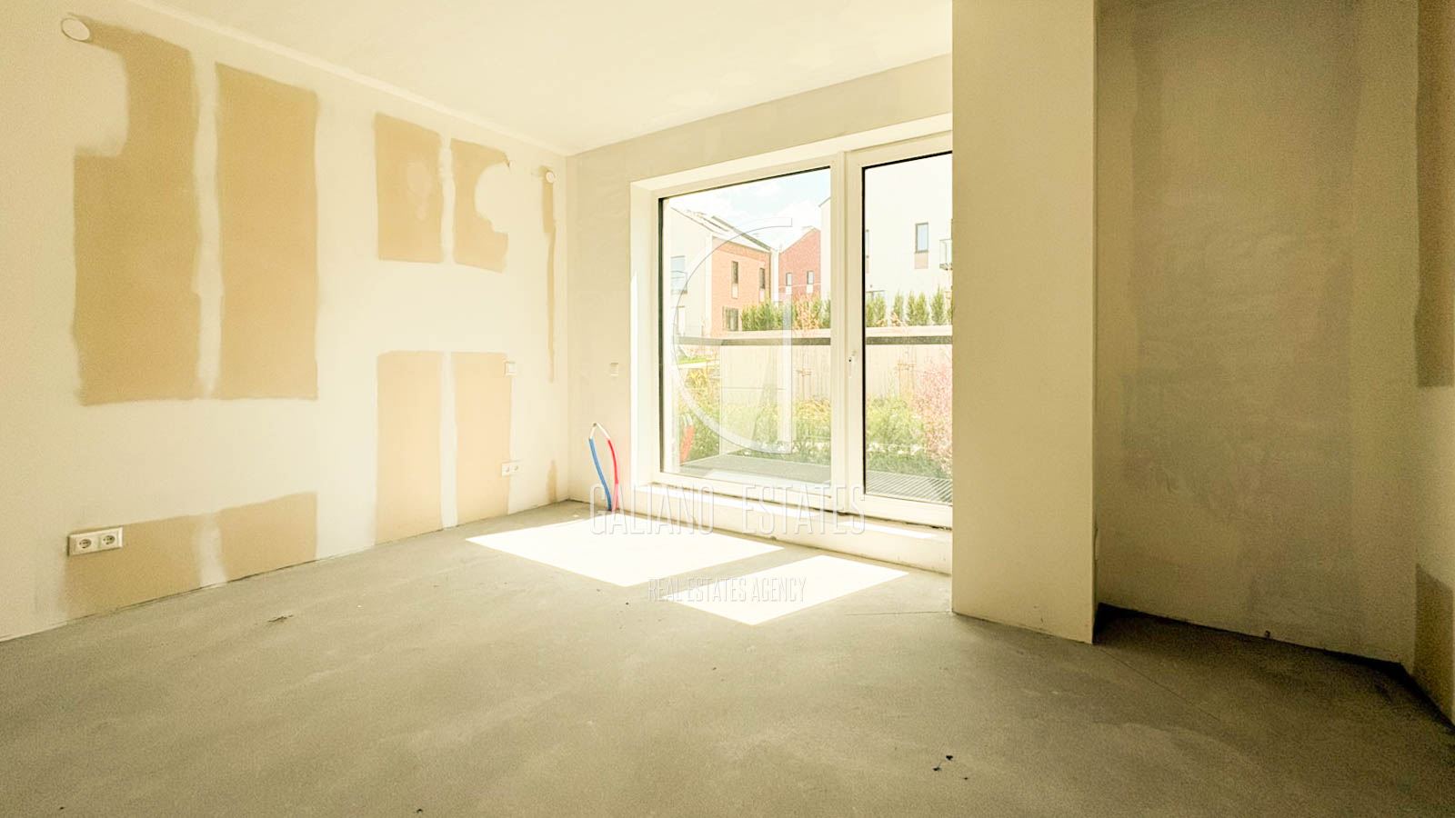 Дом с потенциал в сърцето на Residential Park Lozen - 0