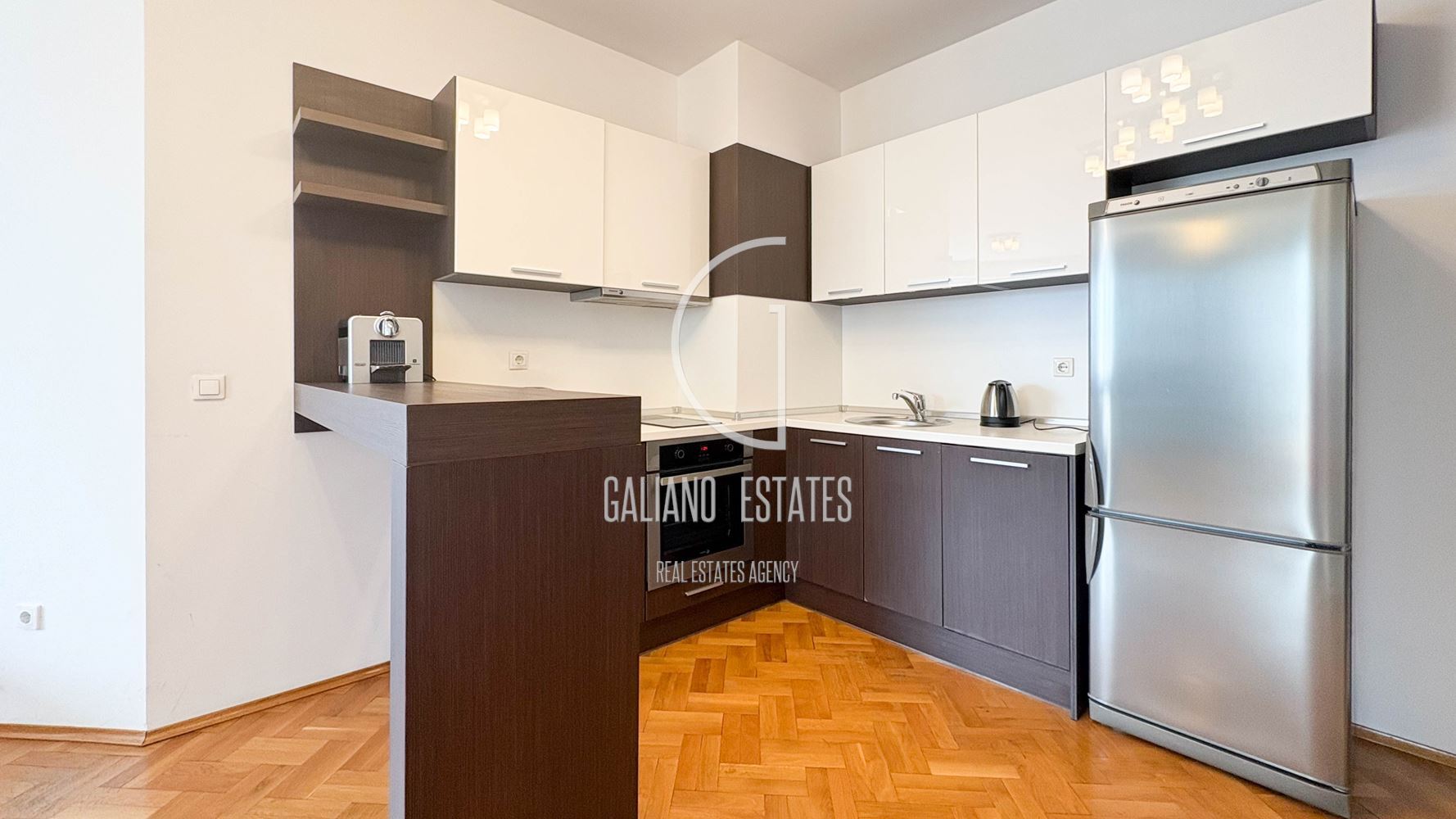 Просторен апартамент с прекрасна тераса в к-с Есте-0 Просторен апартамент с прекрасна тераса в к-с Есте - 0