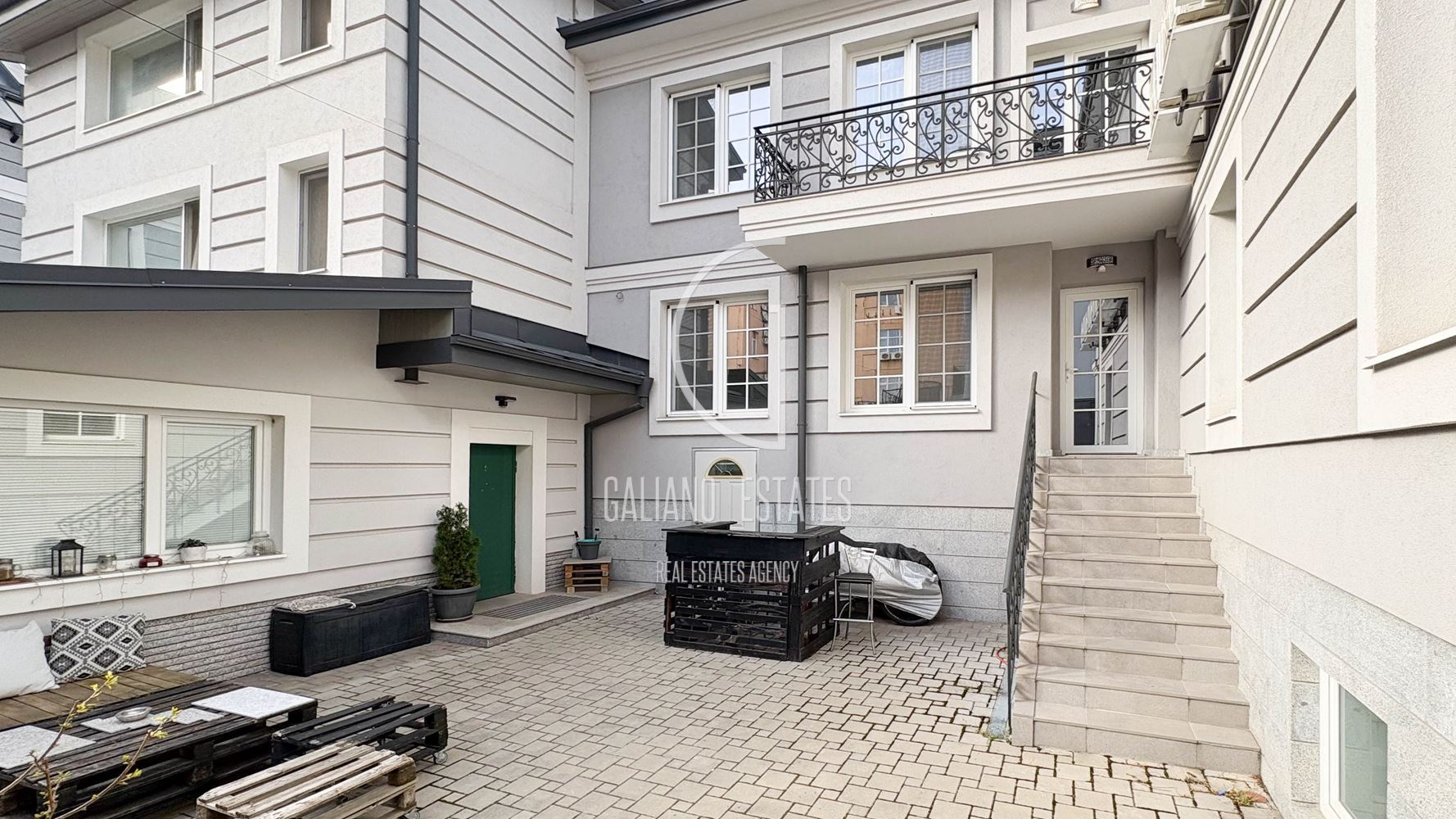 Атрактивен имот със статут на офис до Метростанция Сердика - 0