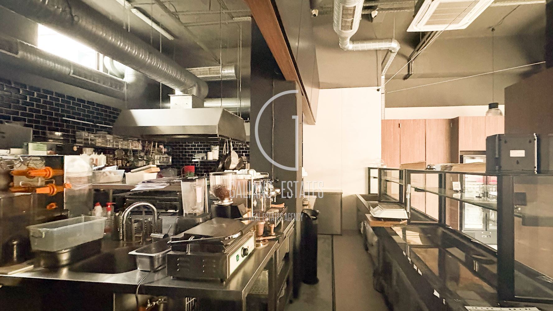 Заведение под наем с топ локация на бул. „Княз Ал. Дондуков“ - 0