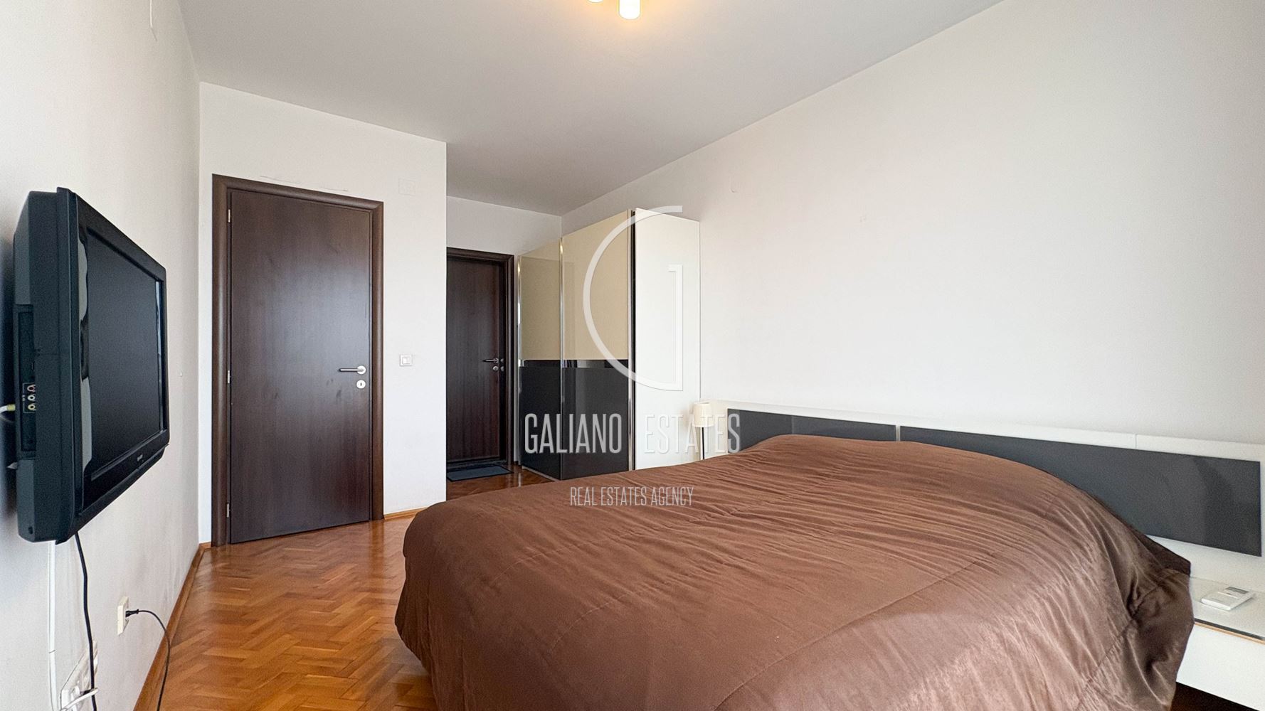 Просторен апартамент с прекрасна тераса в к-с Есте-0 Просторен апартамент с прекрасна тераса в к-с Есте - 0