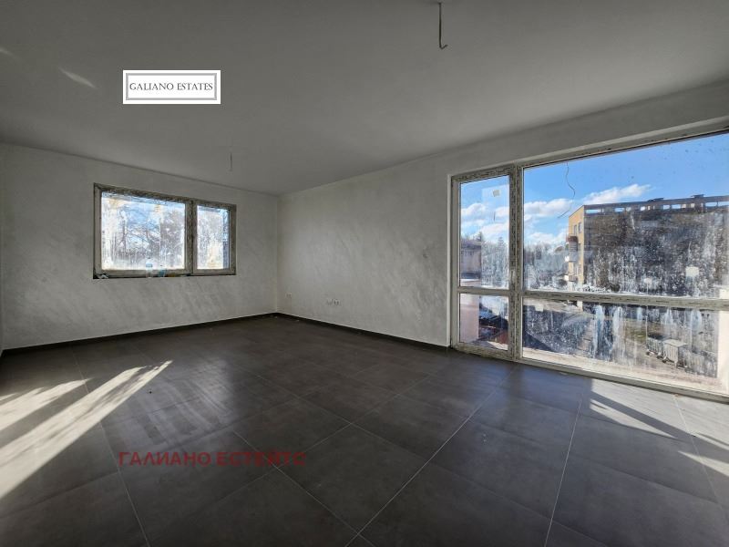 Преустроен тристаен апартамент в Ботунец - 0