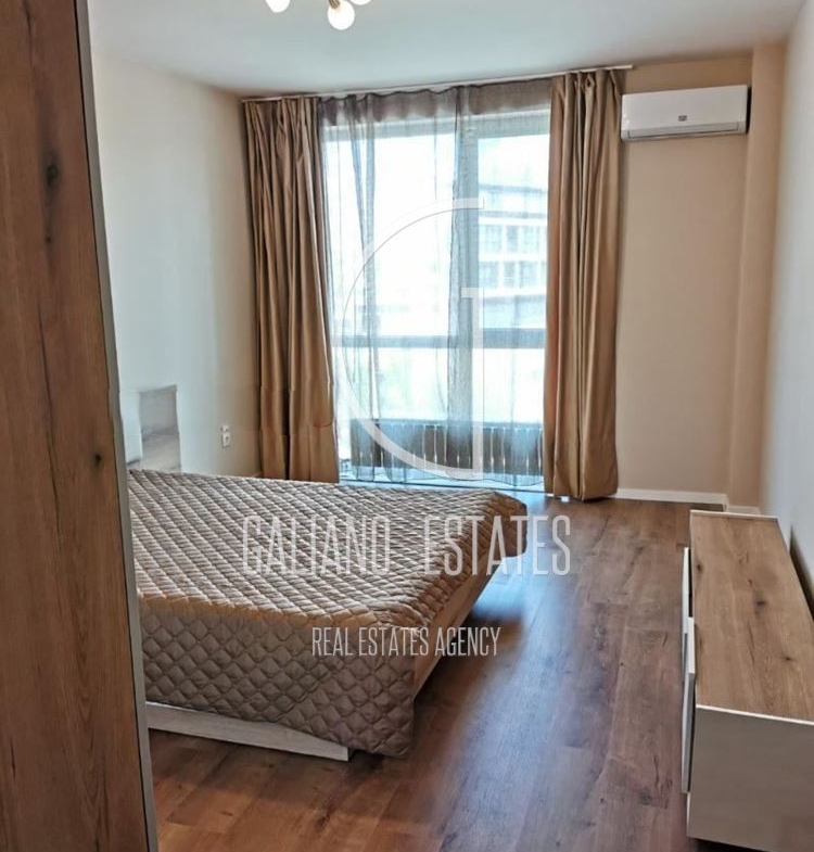 Слънчев двустаен апартамент под наем - 0