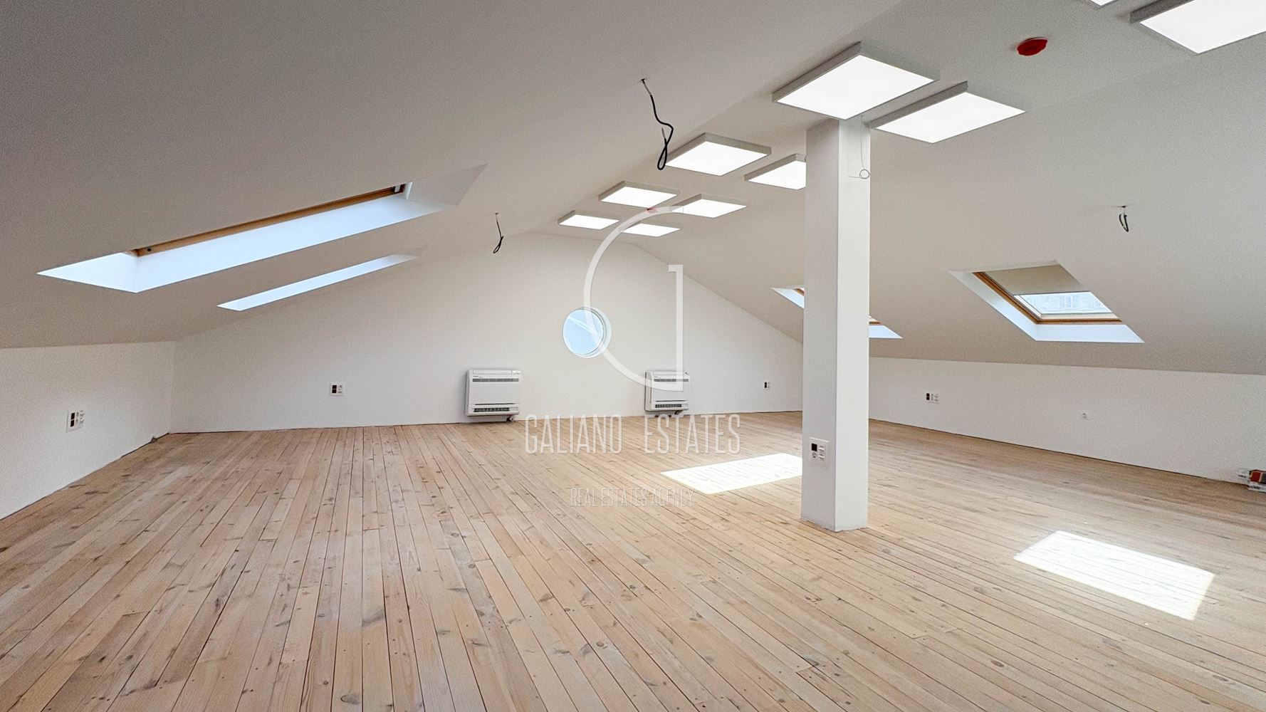 Атрактивен имот със статут на офис до Метростанция Сердика - 0