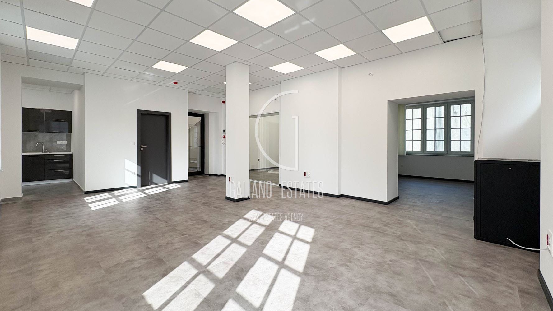 Атрактивен имот със статут на офис до Метростанция Сердика - 0