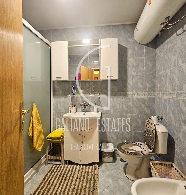 Тристаен апартамент в кв. Хиподрума - 0