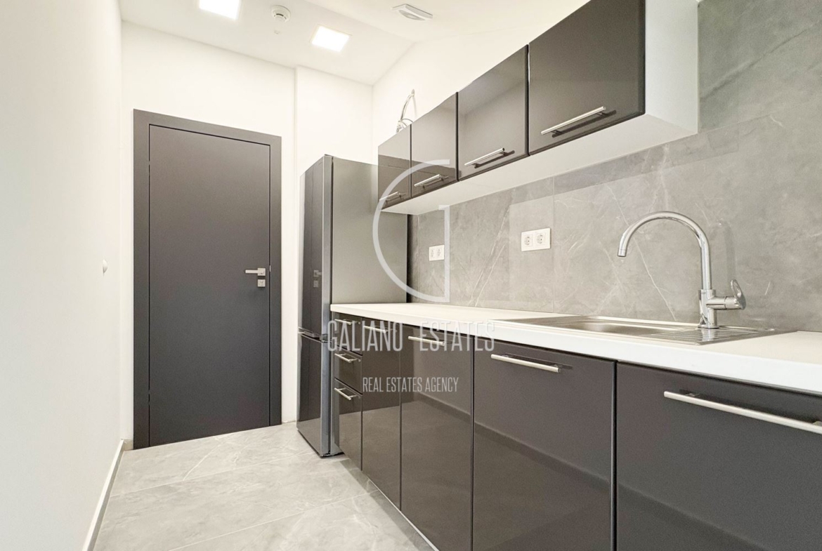 Атрактивен имот със статут на офис до Метростанция Сердика - 0