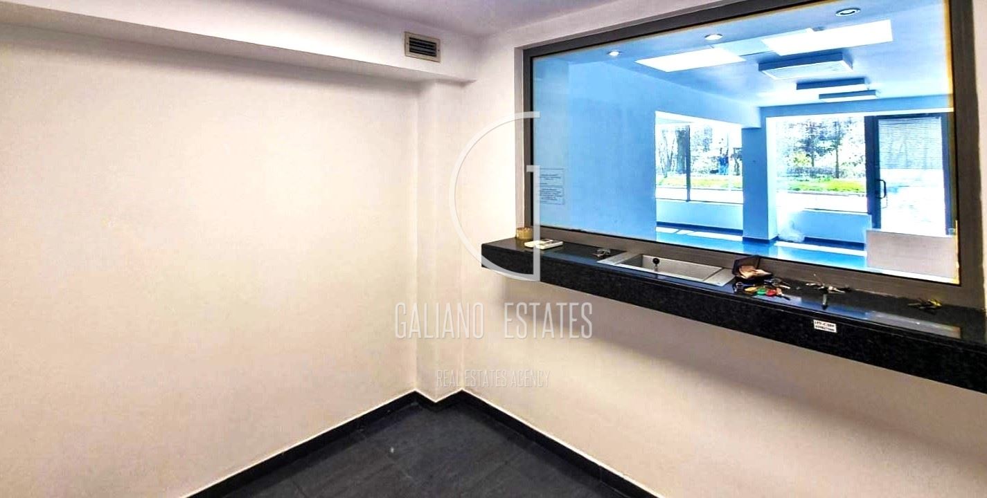 Партерно търговско помещение с 7 м витрина на бул. Евлоги и Христо Георгиеви - 0