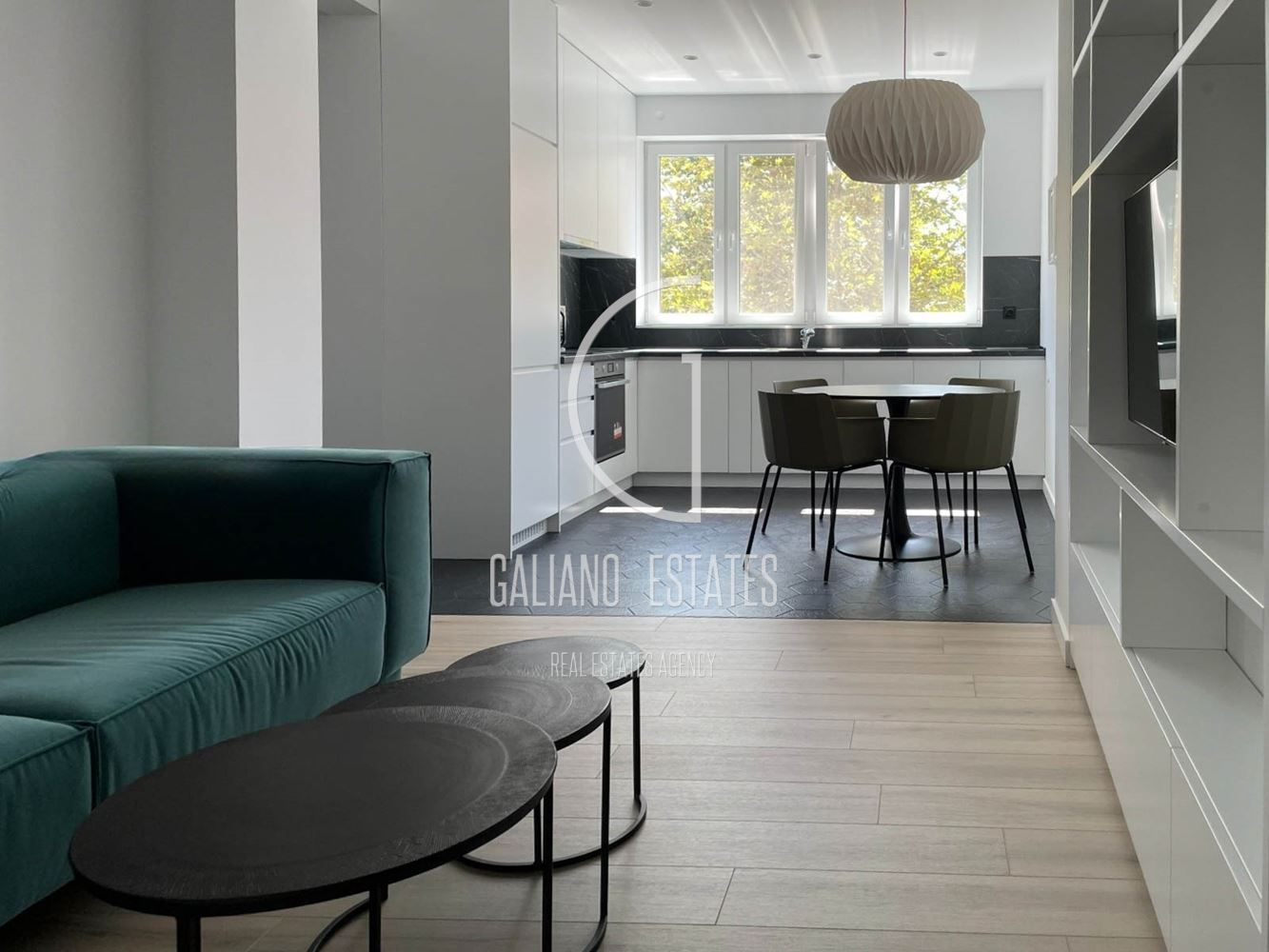 Нов луксозен апартамент до НДК - 0