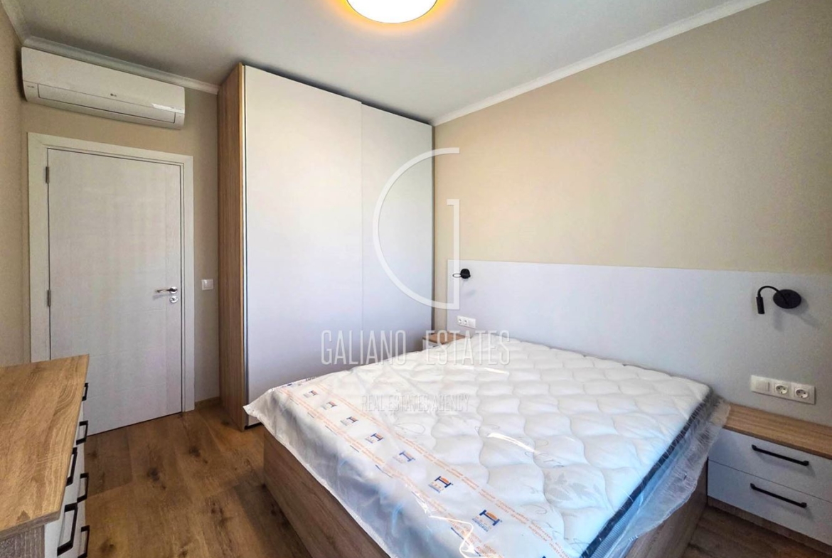 Дизайнерски двустаен апартамент с гараж в ж.к. Сухата река - 0