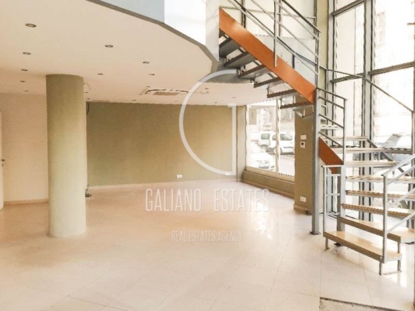 Атрактивен имот с отлична локация - 0