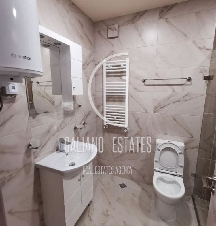 Слънчев двустаен апартамент под наем - 0